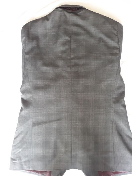 Vand Costum de barbati, Burton-Menswear London,Slim -Fit.