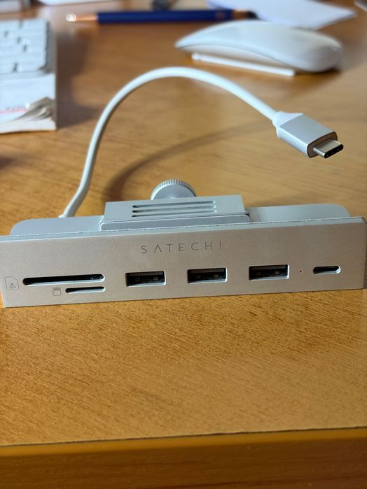 Satechi USB-C Clamp Hub за 24-инчов iMac