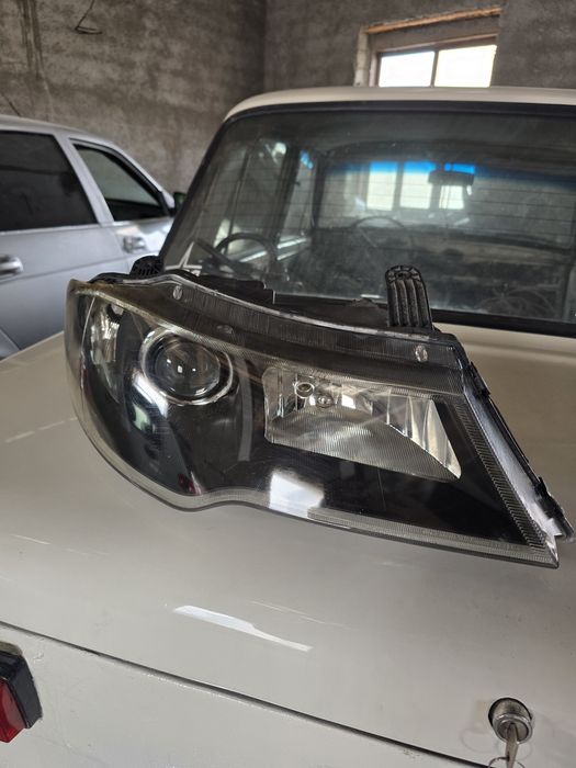 Некси фар левый и правый