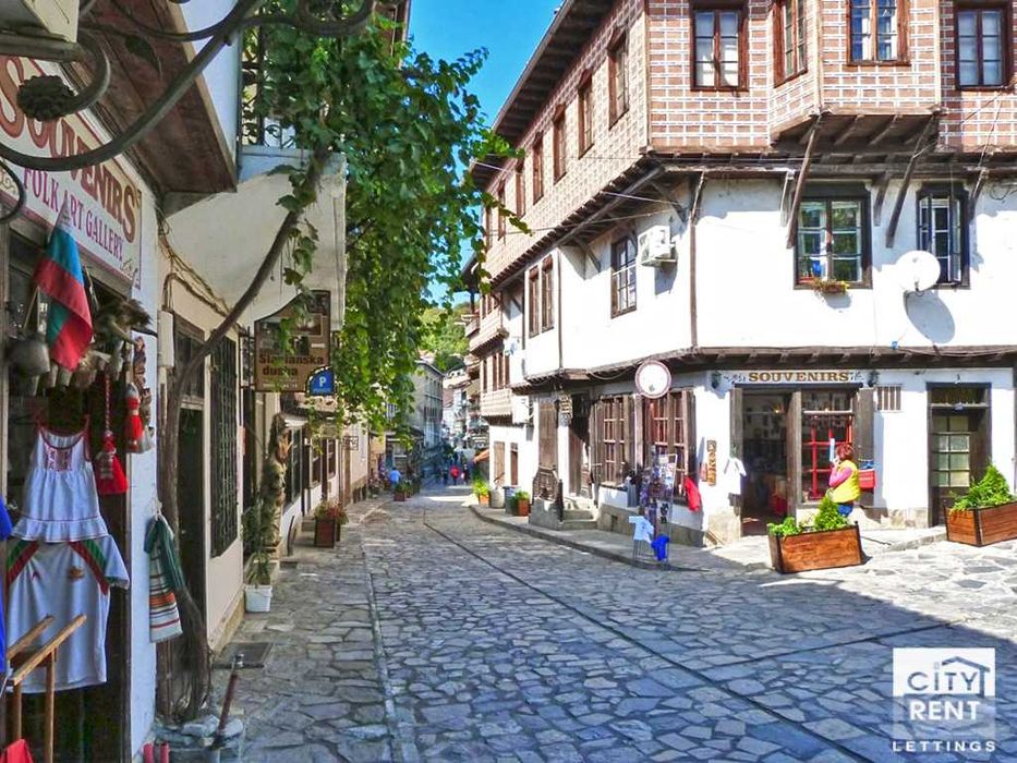 Дава се под наем Етаж от къща в Велико Търново, Център - 100 кв.м за 330 € - Снимка #13