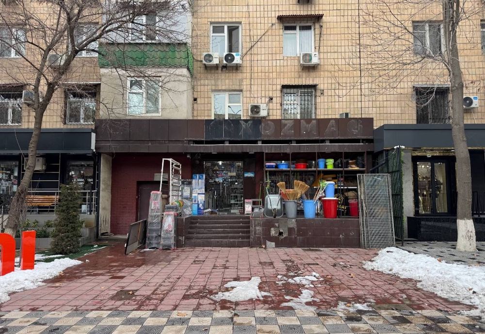 Продается коммерческое помещение, ориентир: метро Ойбек, 100м²