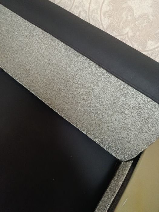 Диван сотилади срочно