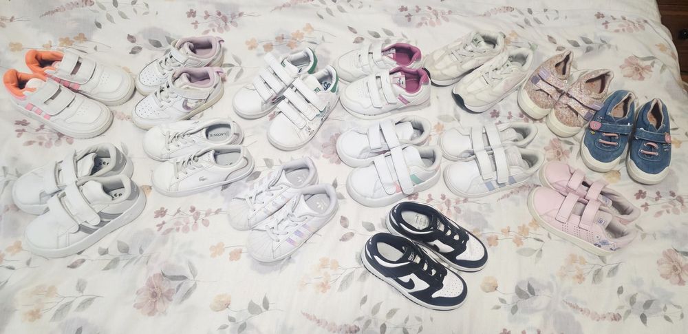 Екипи,якета и обувки за 3-4години момиче