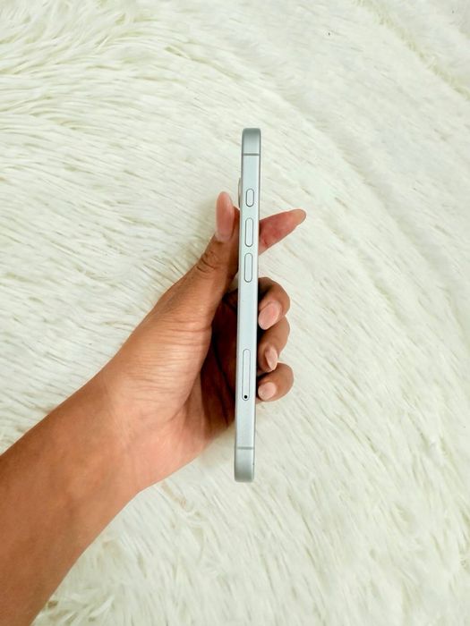 Продается Iphone 16 128gb в отличном состоянии
