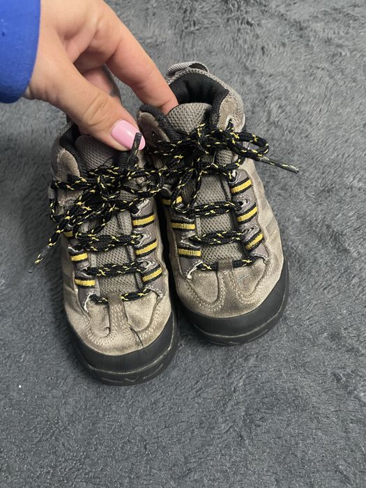 Adidas детски боти