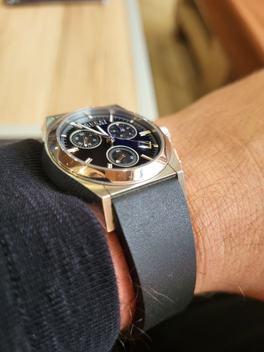 Gucci Pantheon мъжки часовник