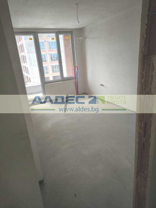 Продава се Двустаен апартамент в София, Банишора - 72 кв.м за 2527 €/кв.м - Снимка #2