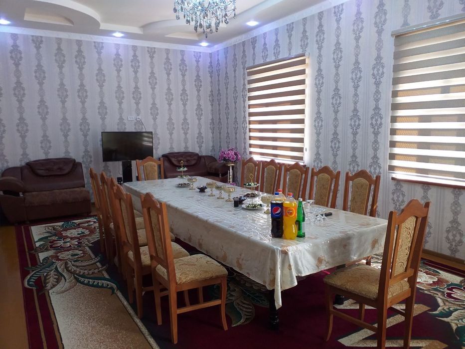 10 sotixli barcha qulayliklarga ega hovli sotiladi