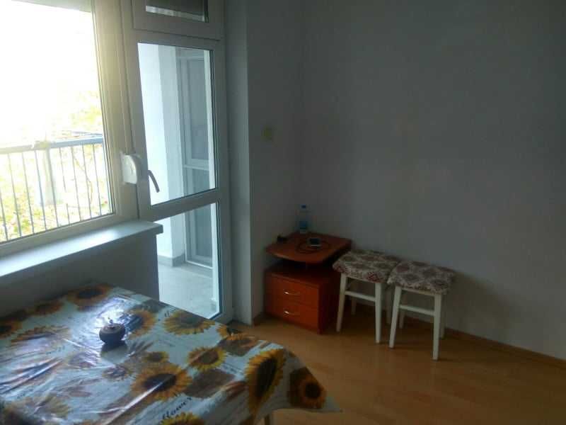 Дава се под наем Двустаен апартамент в Бургас, Славейков - 60 кв.м за 190 € - Снимка #3