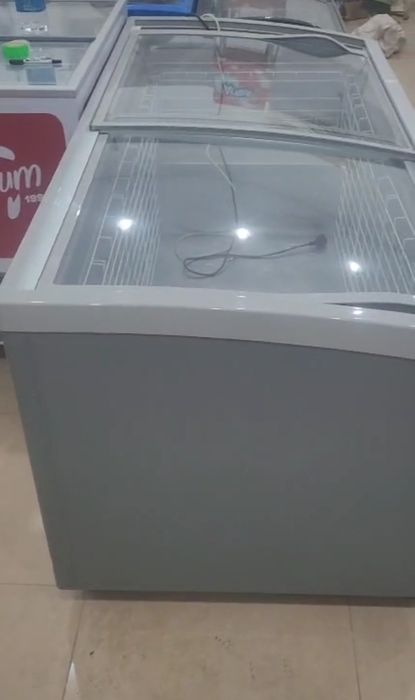 Витринный морозильник ларь