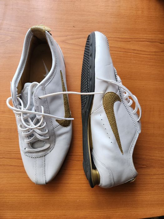 Pantofi sport Nike Air marime 39