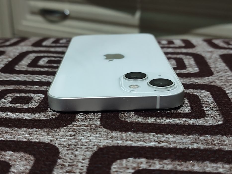 Продается iphone 13 128