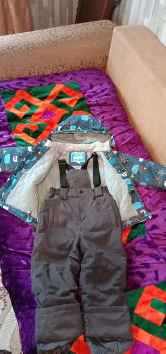 Продам осень весенний костюм для мальчика