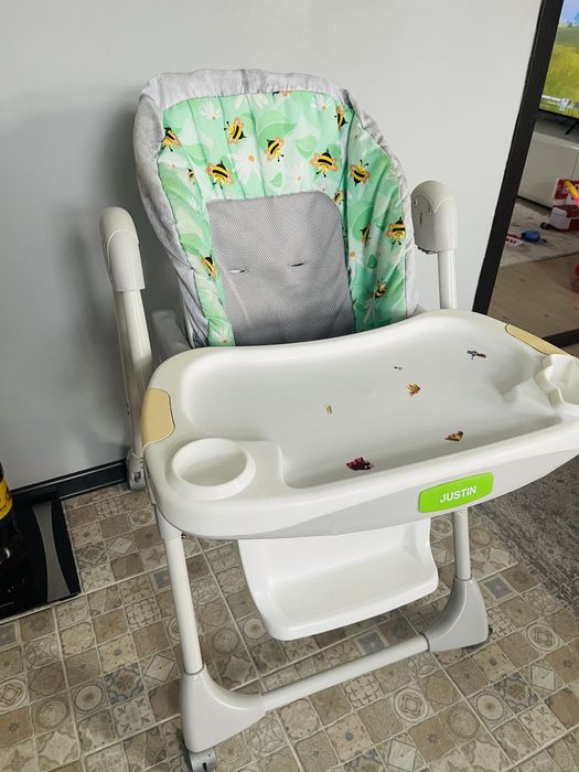 Продам стул для кормления за 5000т!