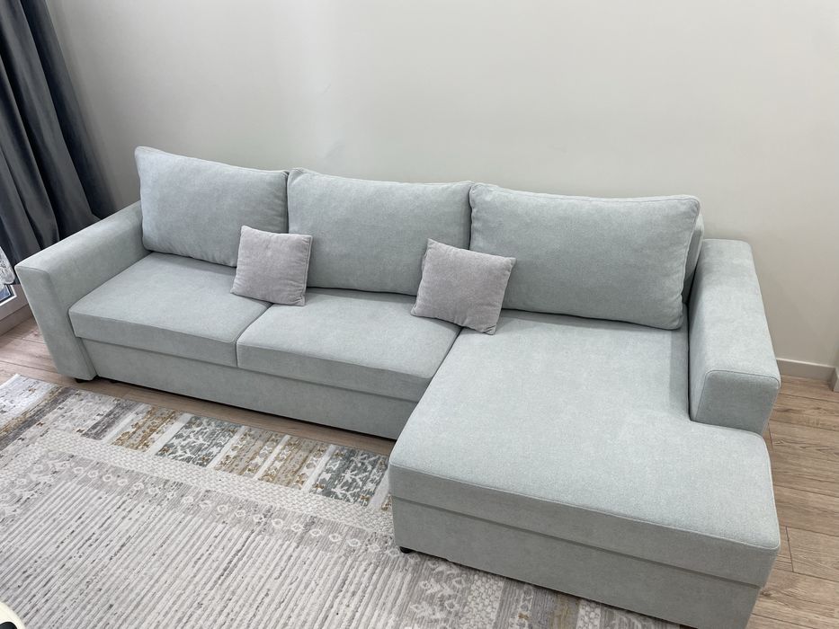 Диван в идеальном сост