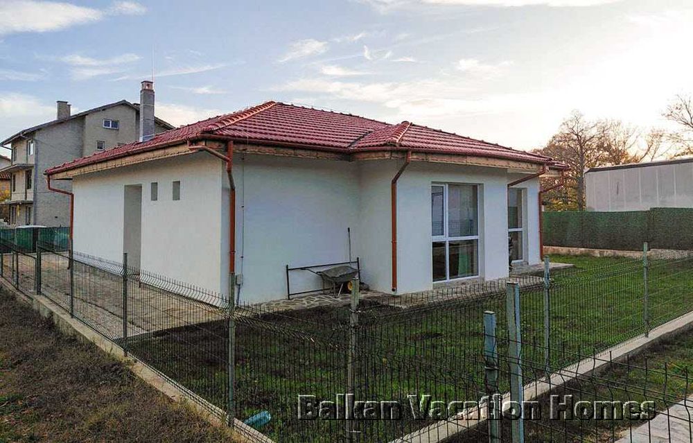 Продава се Къща в с. Шкорпиловци, Област Варна - 120 кв.м за 1250 €/кв.м - Снимка #17