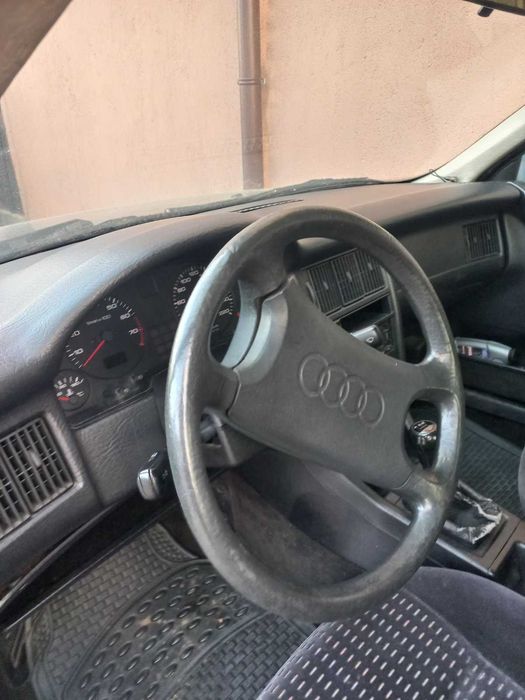 Audi 80 1991 1.8 бензин ръчна