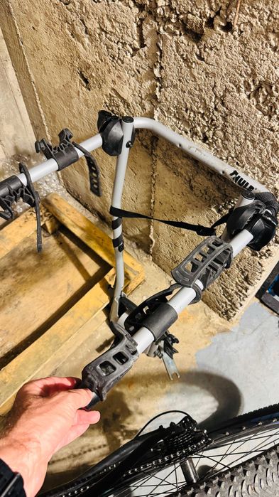 Багажник Thule Hang On 3B 972 за три велосипеда и монтаж на теглич