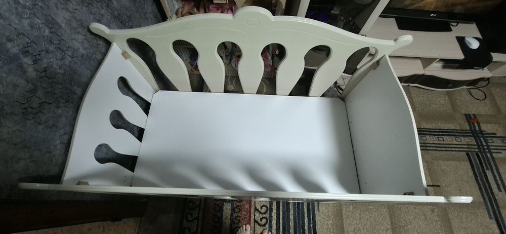 Продам детскую кроватку от 0 до 7 лет.