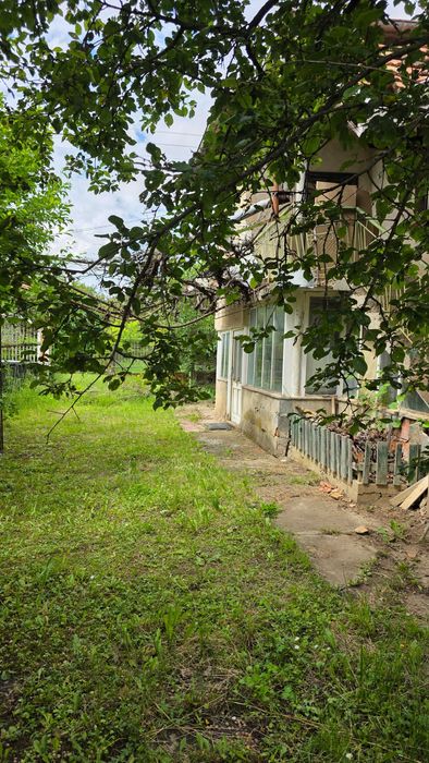 Недвижим имот в махала Ръжища, с. Миланово, община Своге