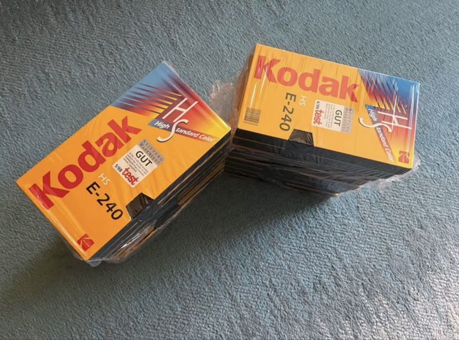Casete Video VHS Kodak 240 min