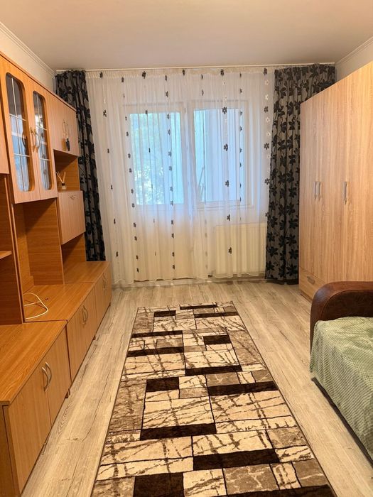 Apartament de închiriat