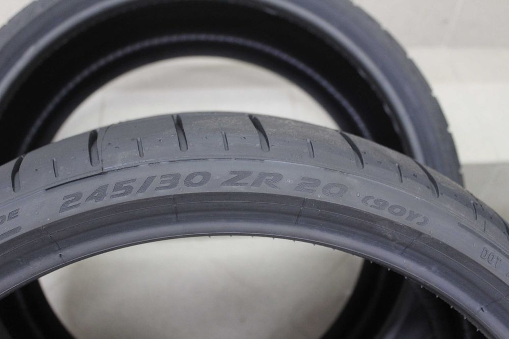 245/30-20 и 305/30-20 гуми Pirelli Lamborghini