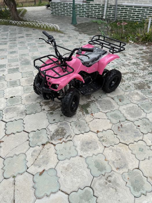 ATV Copii motor 2 timpi 49cm vand sau schimb cu atv mai mare