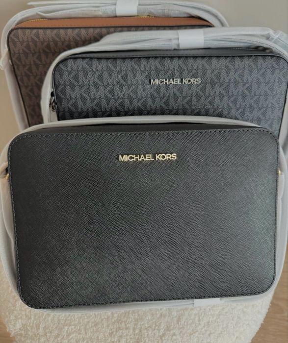 В наличии сумки оригинал новые