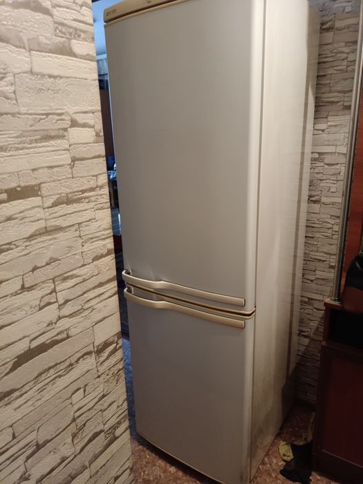 Продажа Холодильника б/у