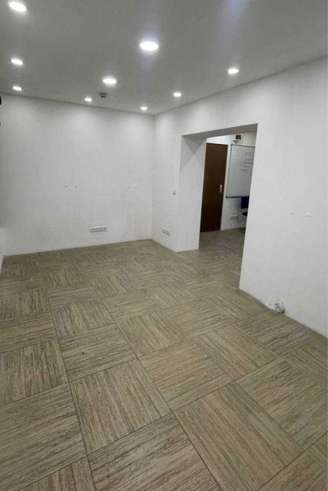 Аренда под офис 87м2 10 минут от метро Дружба, Коратош! 900$