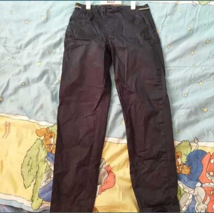 Pantalon unisex impermeabil Pull& Bear