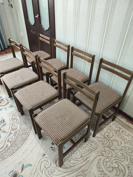 Стулья,  по 2000, 8 штук
