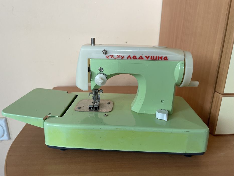 Детска шевна машина Ладушка