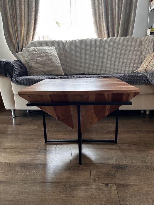 Masa de cafea din lemn masiv