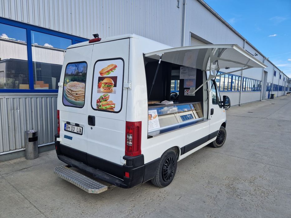 Auto rulota comerciala -  FOOD TRUCK