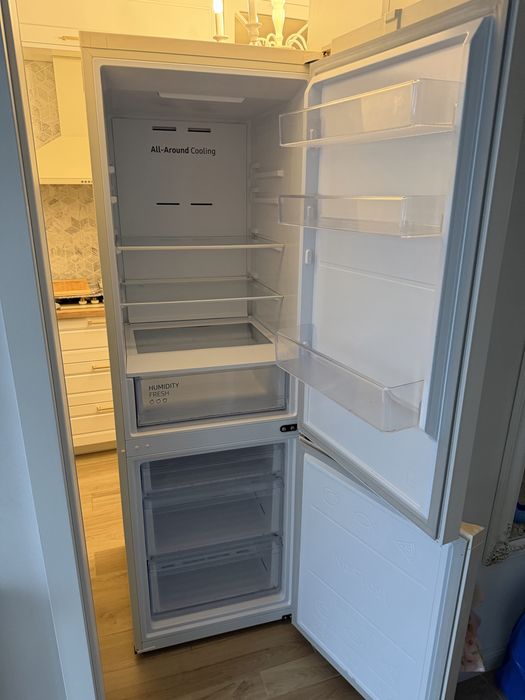 Frigider samsung