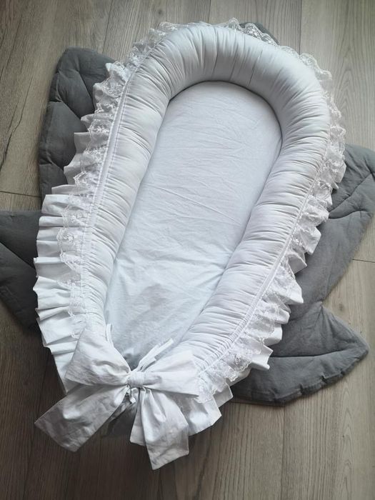 Бебешко гнездо шито по поръчка