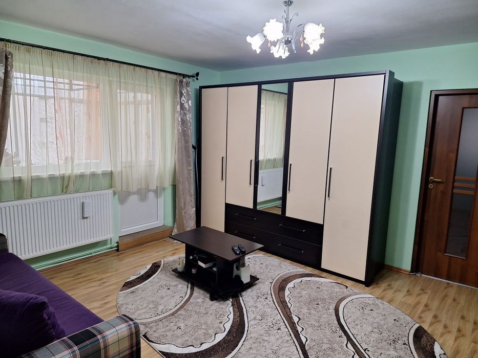 Apartament de închiriat