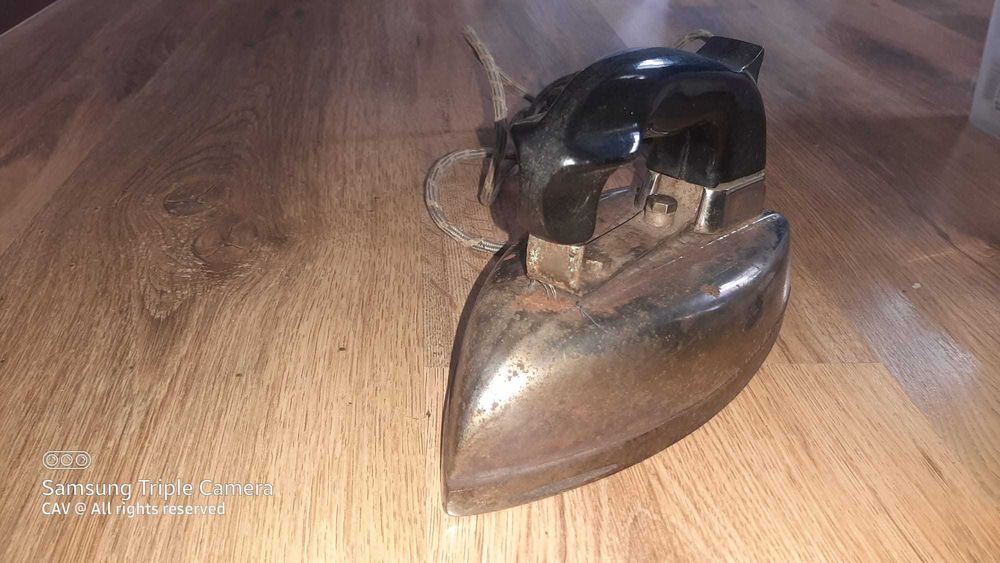 Fier de calcat vintage