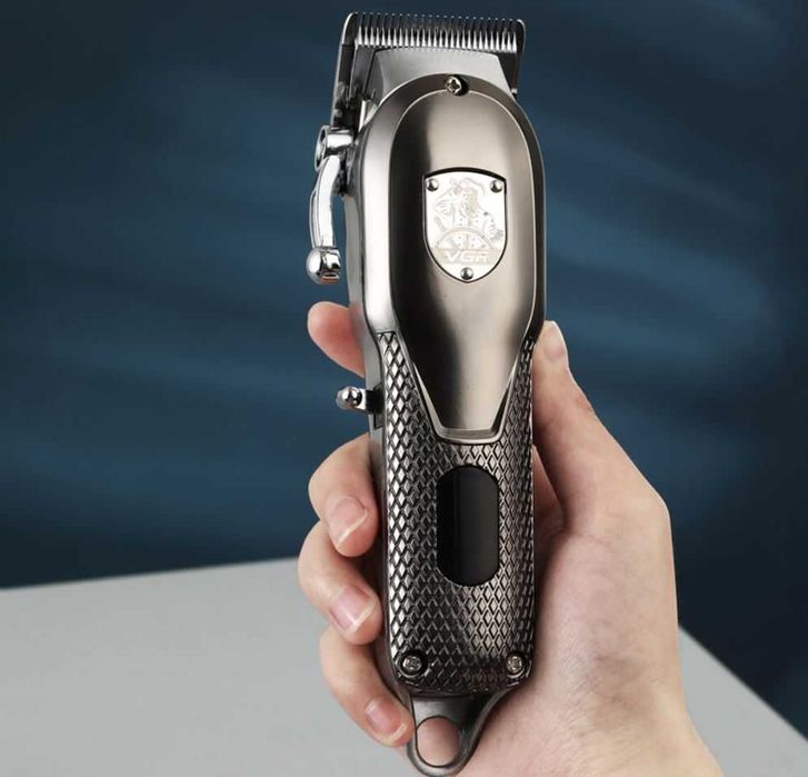 Професионална машинка за подстригване VGR 276