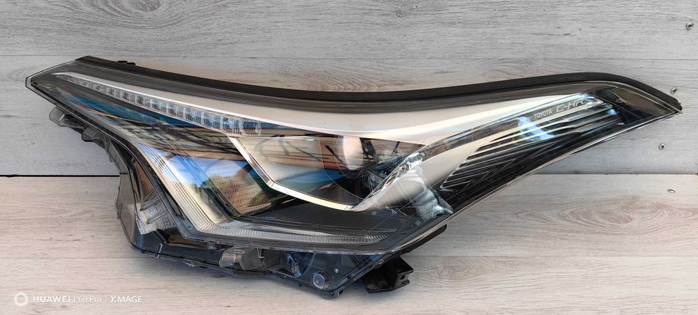 Фар за Toyota C-HR Full LED / Тойопта Ц-ХР Фул ЛЕД