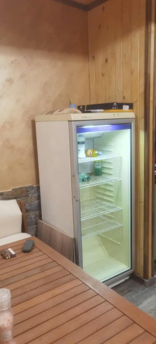 Хладилна витрина