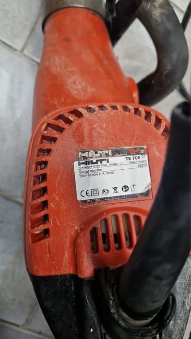 Мощен къртач Hilti Te 706