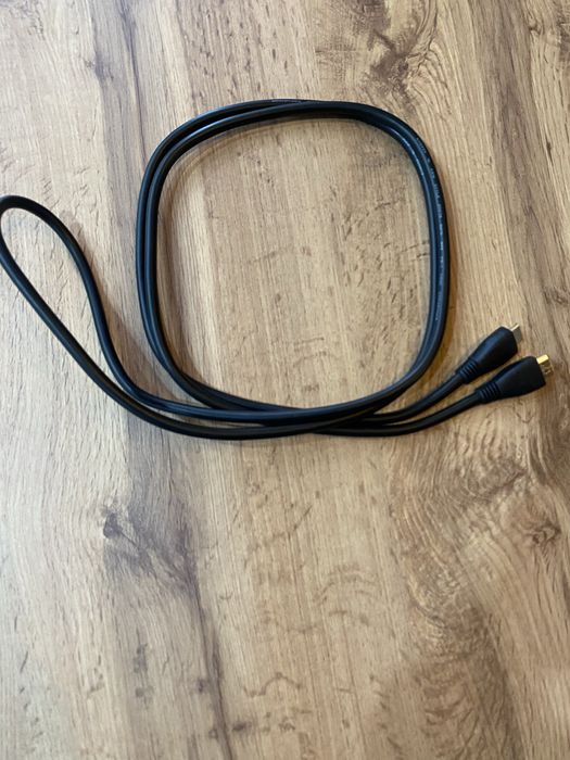 Два кабеля HDMI