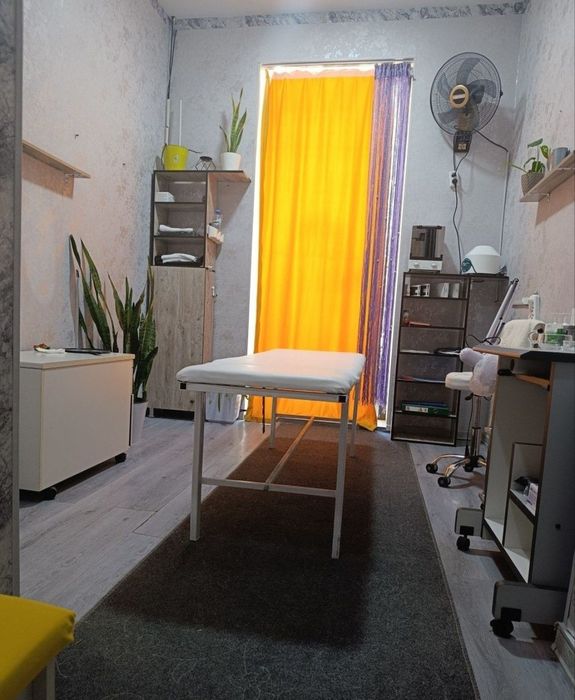 Продаеться кушетка