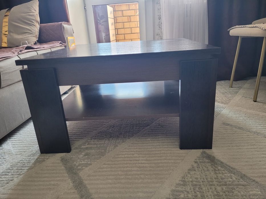 Продам журнальный столик