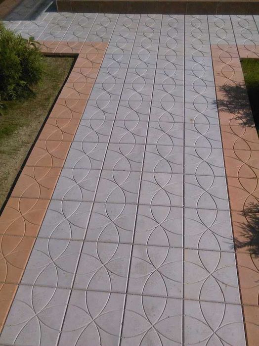 Pavaje ,Capace gard.