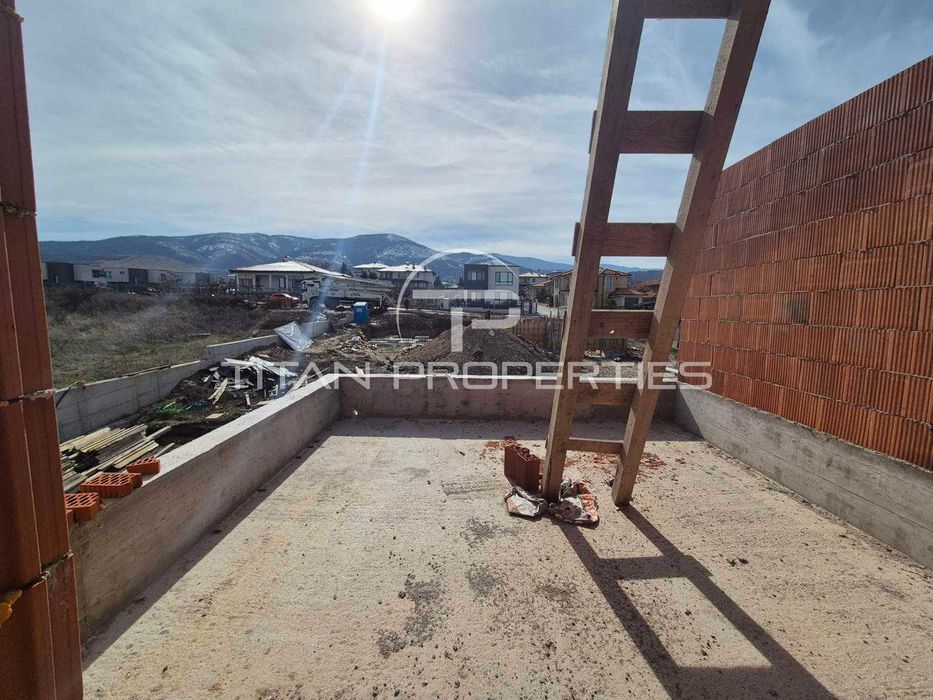 Продава се Къща в с. Марково, Област Пловдив - 242 кв.м за 790 €/кв.м - Снимка #9