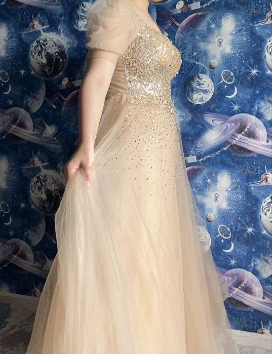 Продам платье вечернее